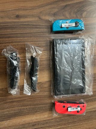 Nintendo Switch V2 con accessori e scatola originale