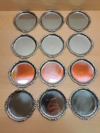 Sottobicchieri vintage in acciaio