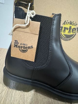 Dr Martens 2976 Chelsea Boots