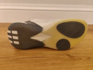 Adidas Harden 7 blancas