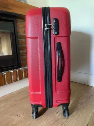 Maleta Ellehamer Roja con Ruedas