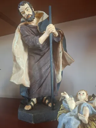 Sacra Famiglia Statue