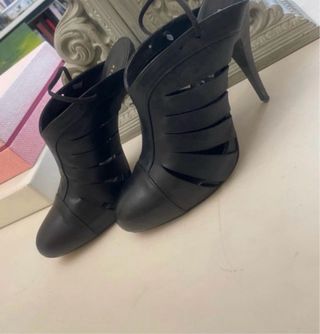 zapatos Mules Tacón fino Piel Negro Perla Marca
