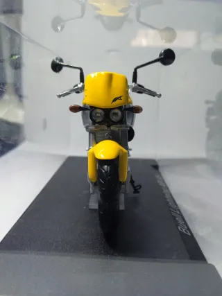 Maqueta Moto Buell Lightning XB-9S Escala 1:24