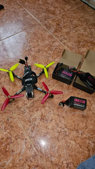 Drone FPV Digital HD GEPRC + Baterías