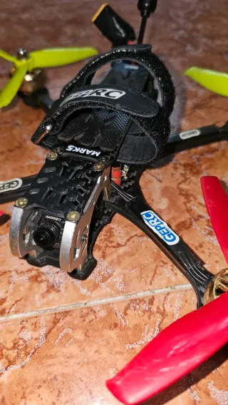 Drone FPV Digital HD GEPRC + Baterías