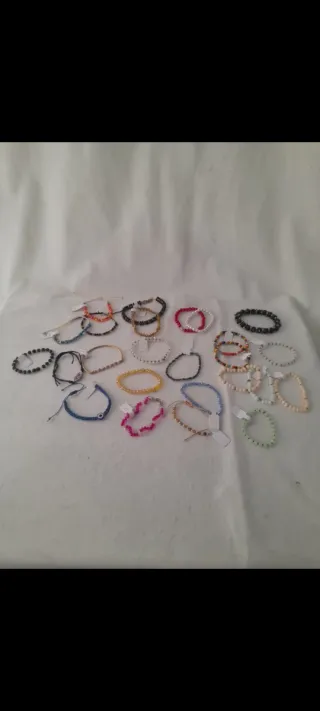 Lote de 24 pulseras artesanales