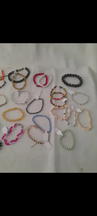 Lote de 24 pulseras artesanales