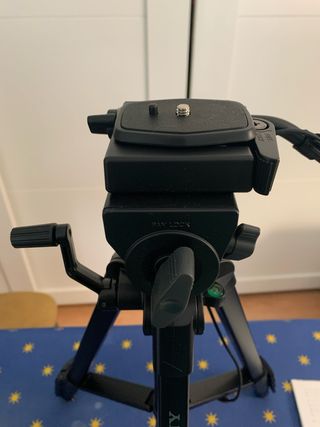 Trípode Sony con control remoto