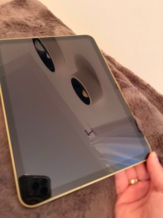 iPad 10ª Gen 2022 Wifi + Cellular. Oro. 64 GB