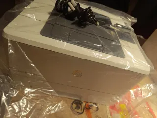 HP LaserJet Pro M404dn - Nueva