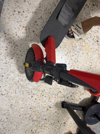 Patinete Eléctrico Red Bull Racing