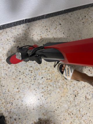 Patinete Eléctrico Red Bull Racing