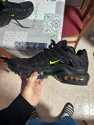 Nike TN Negras y Verdes