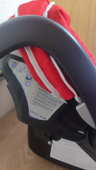Silla de coche Chicco roja