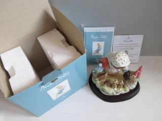 Rara Statuetta Beatrix Potter Mrs Tiggy Winkle