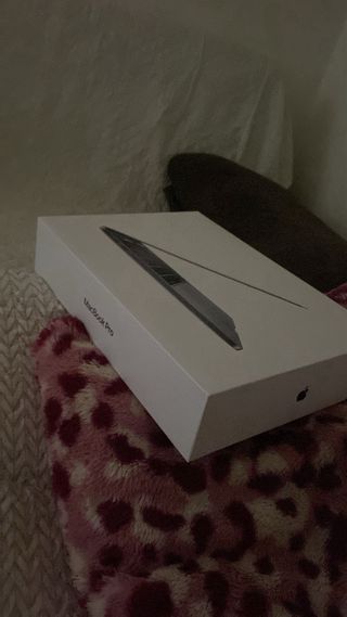 MacBook Pro 2020 Plata Caja origianal Cargador