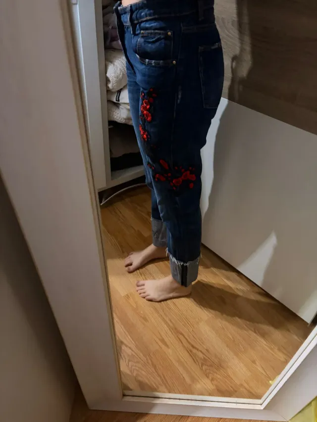 Vaqueros Zara mujer talla 36 bordados