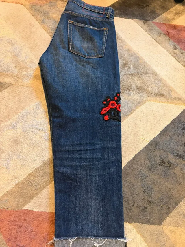 Vaqueros Zara mujer talla 36 bordados