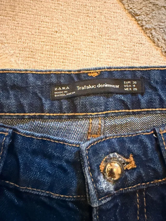 Vaqueros Zara mujer talla 36 bordados