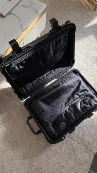 Maleta 4 ruedas negra buen estado
