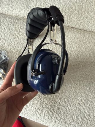 Cascos de piloto azules