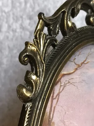 ANTIGUO CUADRO OVALADO METAL Y TELA MADE IN ITALY