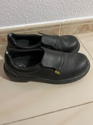 Zapatos de trabajo con punta de acero