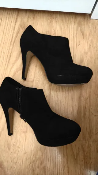 Botines negros tacón
