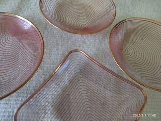 Set 4 Piattini Vetro Rosa