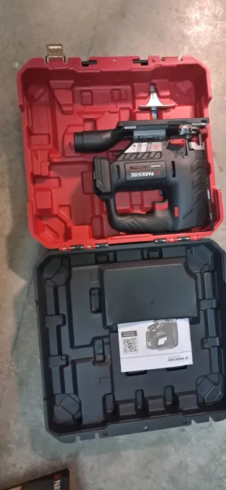 Sierra de calar Parkside 20V sin batería