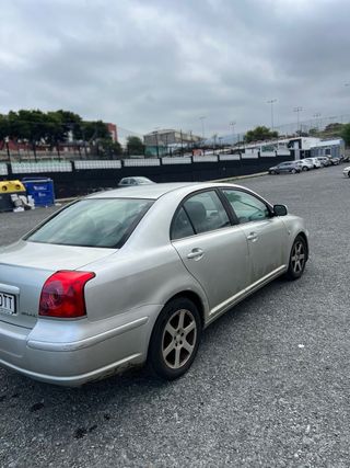 Toyota Avensis 2005