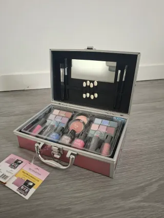 Maletín Maquillaje Ricky's Nuevo sin usar