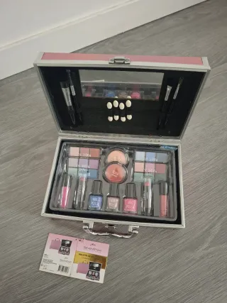 Maletín Maquillaje Ricky's Nuevo sin usar