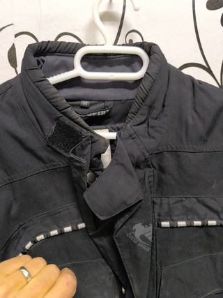 Chaqueta de moto negra