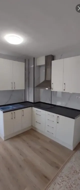 Carpintero de madera económica