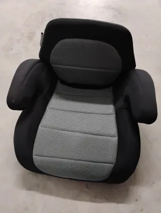 2 Seggiolini elevabili per bambini