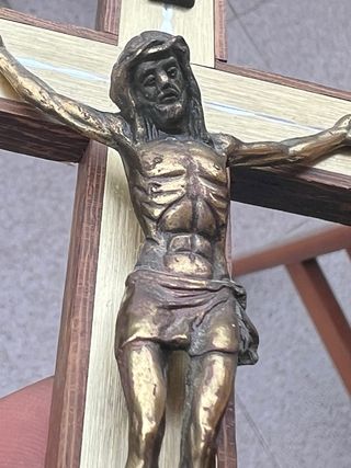 Crucifijo de Bronce Antiguo