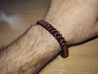 Pulsera Lotus Style Hombre Negra y Roja