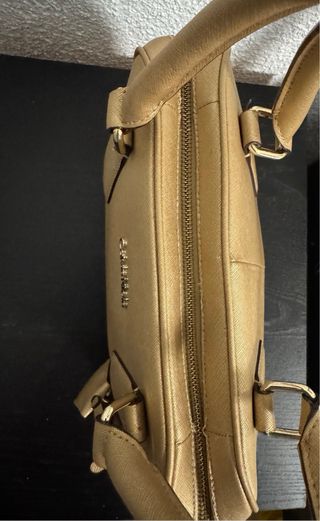 Bolso Calvin Klein Dorado