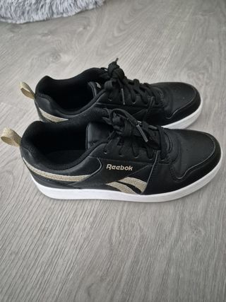 Zapatillas Reebok Negras y Doradas