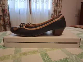 Zapatos de tacón mujer negros y beige
