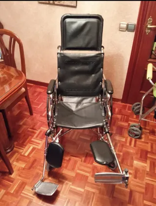 SILLA DE RUEDAS ABATIBLE