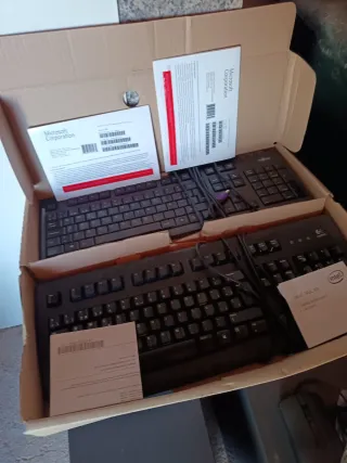 Lote 2 Torres PC Fujitsu esprimo p400 Negras 500 g