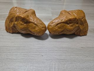 2 Cabezas de Dinosaurio Marrones