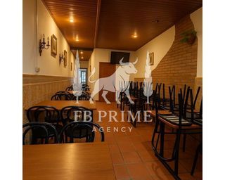 [1N25TLBCN] Local en traspaso en Les Corts, Barcel