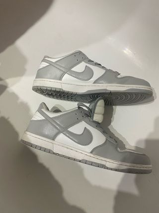 Nike Dunk Low Gris y Blanco