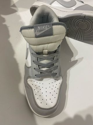 Nike Dunk Low Gris y Blanco