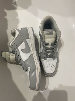 Nike Dunk Low Gris y Blanco