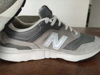 Zapatillas New Balance 997H Talla 43